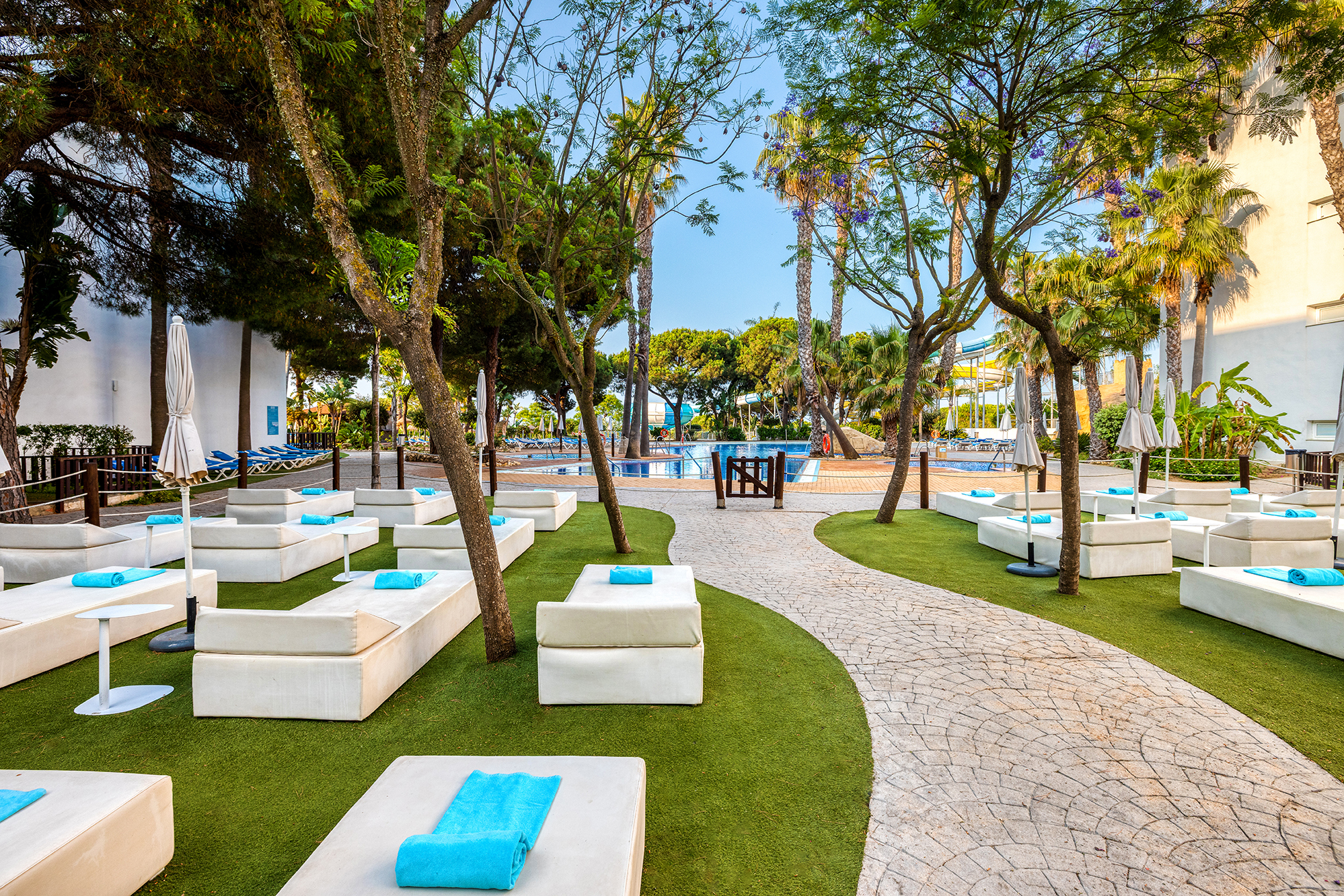 006_alta_playacartaya Royal Service.jpg